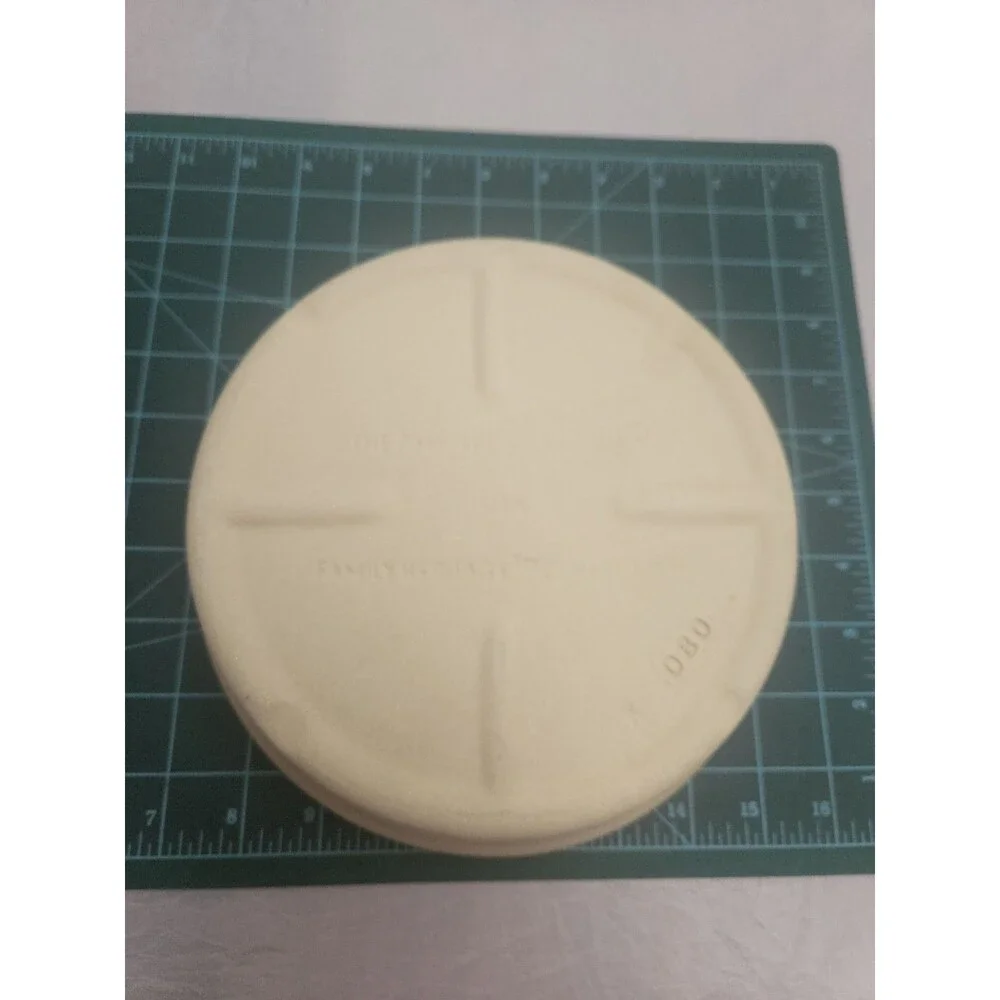 PAMPERED CHEF Family Heritage Stoneware 8